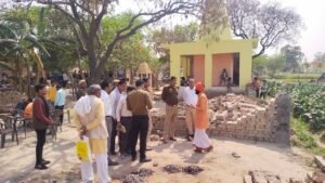 कंपिल क्षेत्र में देव प्रतिमाओं को स्थापित कर किया कब्जे का प्रयास 