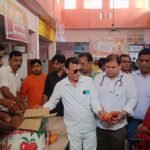 मरीजों को फल वितरण कर मनाया राष्ट्रीय अध्यक्ष का जन्म दिवस