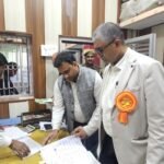 कार्यों में हुई लापरवाही, तो होगी कार्यवाही – DM