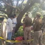 संदिग्ध परिस्थितियों में अज्ञात महिला का शव आम के बाग में मिला, हत्या की आशंका