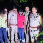 पुलिस मुठभेड़ में एक आरोपी के पैर में गोली लगी, दूसरा गिरफ्तार