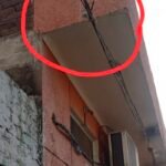 नगर पालिका की लाइन पर लगा दिया बल्ब, डाल रहे कटिया