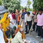 भूमि विवाद में अनशनकारी की बिगड़ी तबीयत, प्रशासन ने दिया जांच का भरोसा