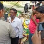 न्यायालय के आदेश पर किराए की दुकान खाली कराई, कब्जा स्वामी को सौंपा